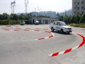 汽车驾驶学习教程(含汽车驾驶模拟器软件)网盘下载